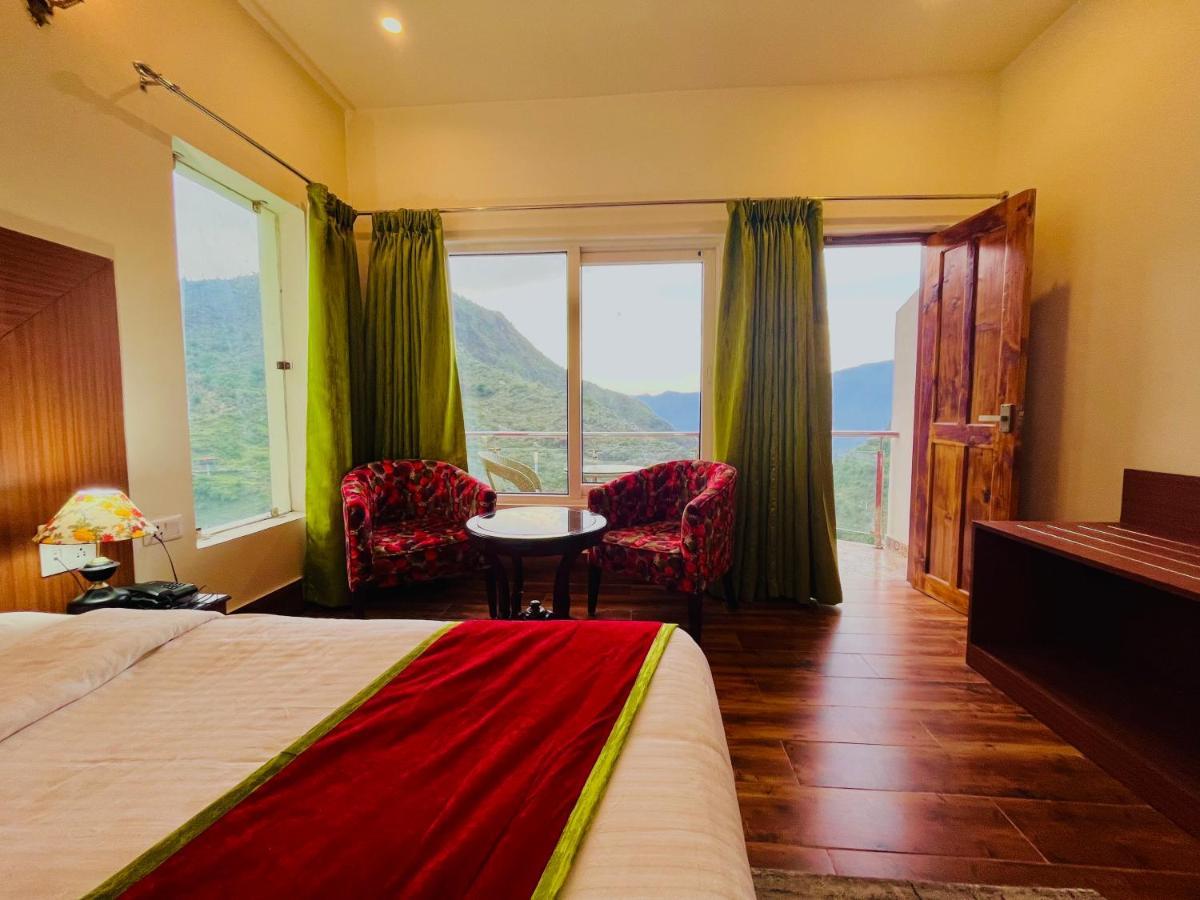Kempty Myst Resort, Mussoorie - A Comfortable Stay ภายนอก รูปภาพ