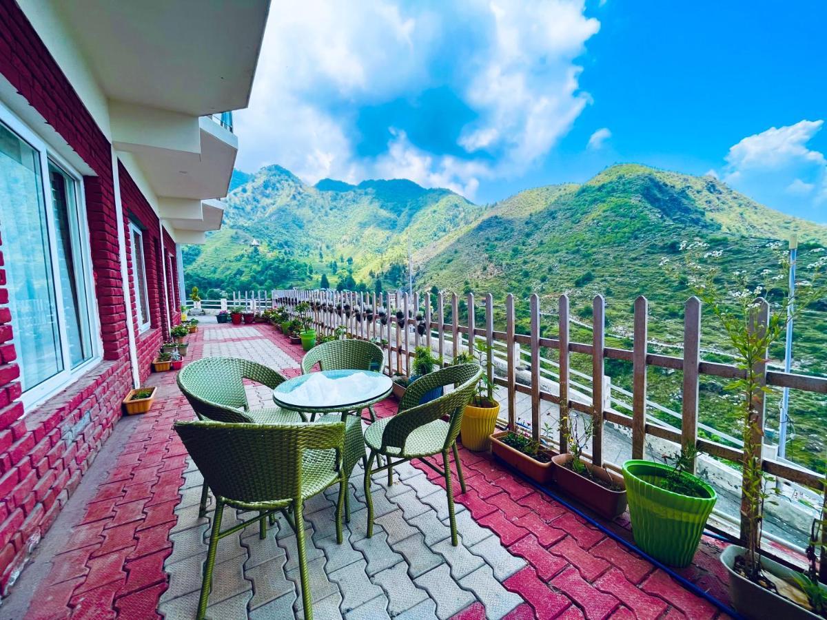 Kempty Myst Resort, Mussoorie - A Comfortable Stay ภายนอก รูปภาพ