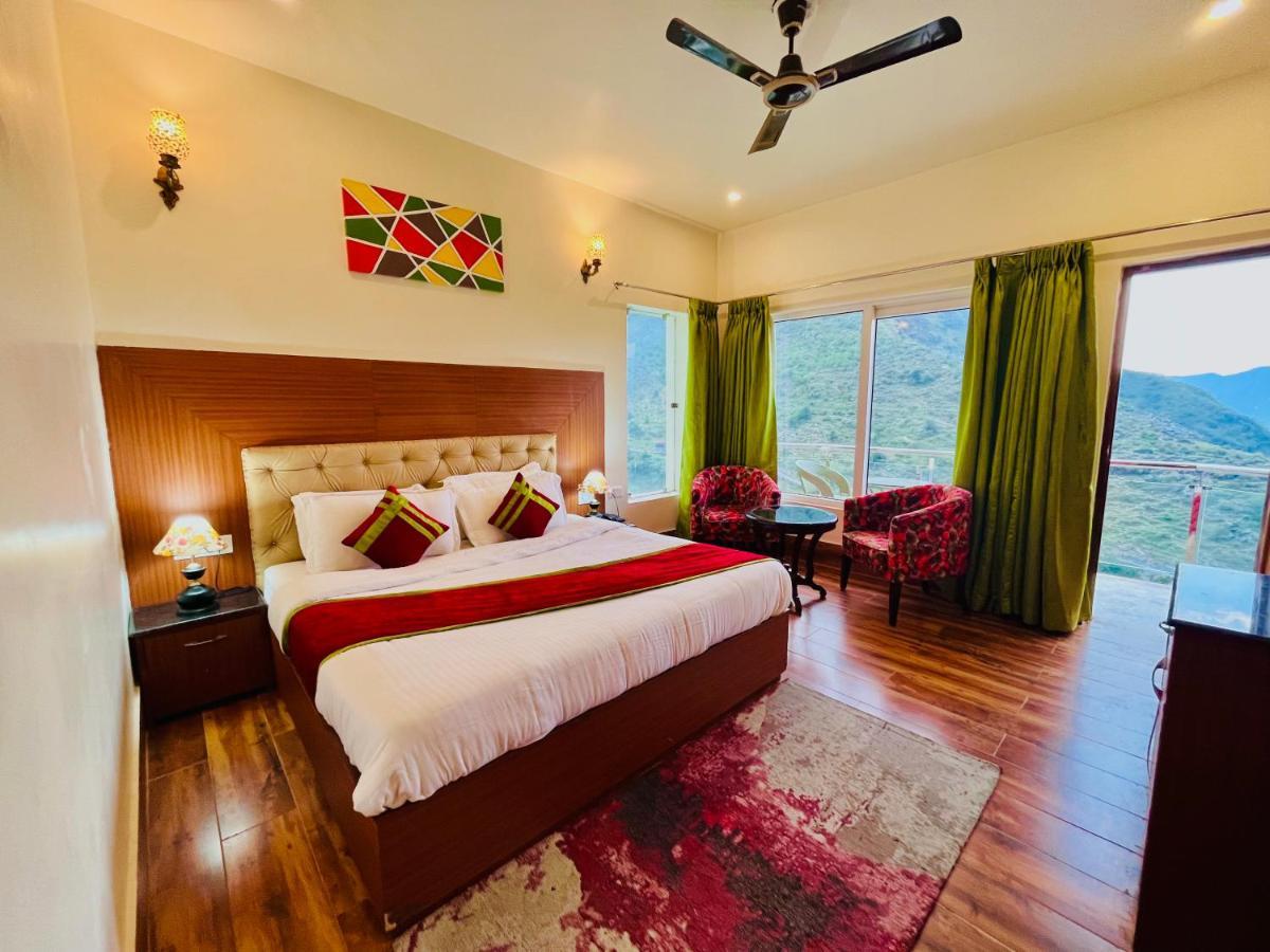 Kempty Myst Resort, Mussoorie - A Comfortable Stay ภายนอก รูปภาพ